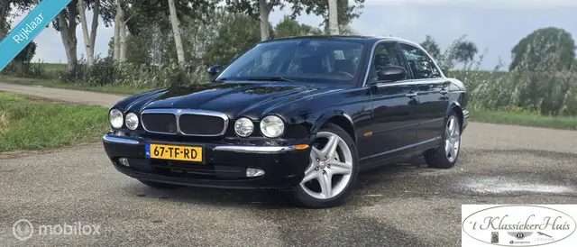 Jaguar XJ