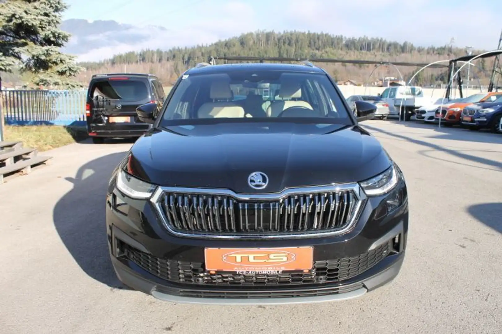 Skoda Kodiaq 2,0 TDI SCR 4x4 Style DSG Schwarz - 2
