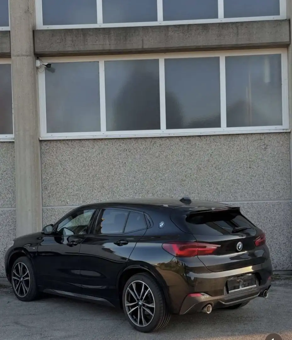 BMW X2 sDrive 18d M-Sport Aut. Schwarz - 2