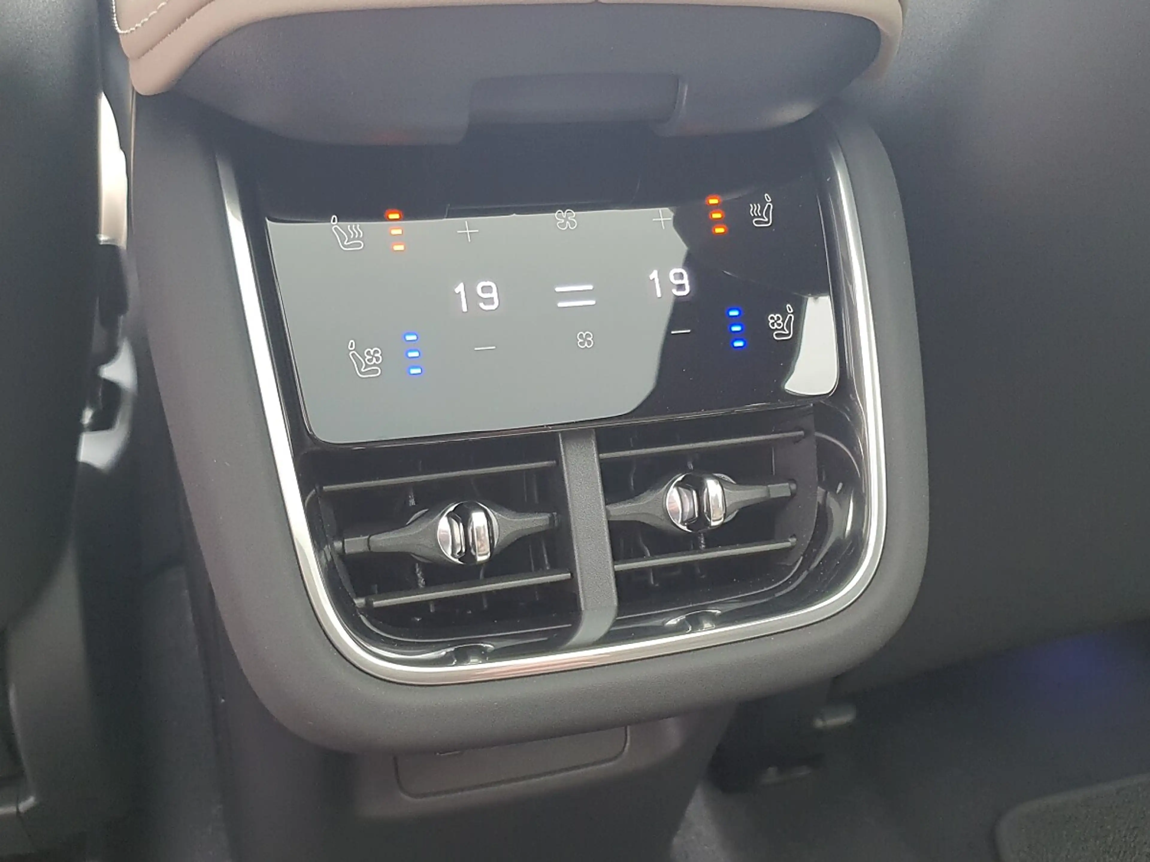 Volvo ES90 ES 90 Twin Performance AWD Ultra — photo 10