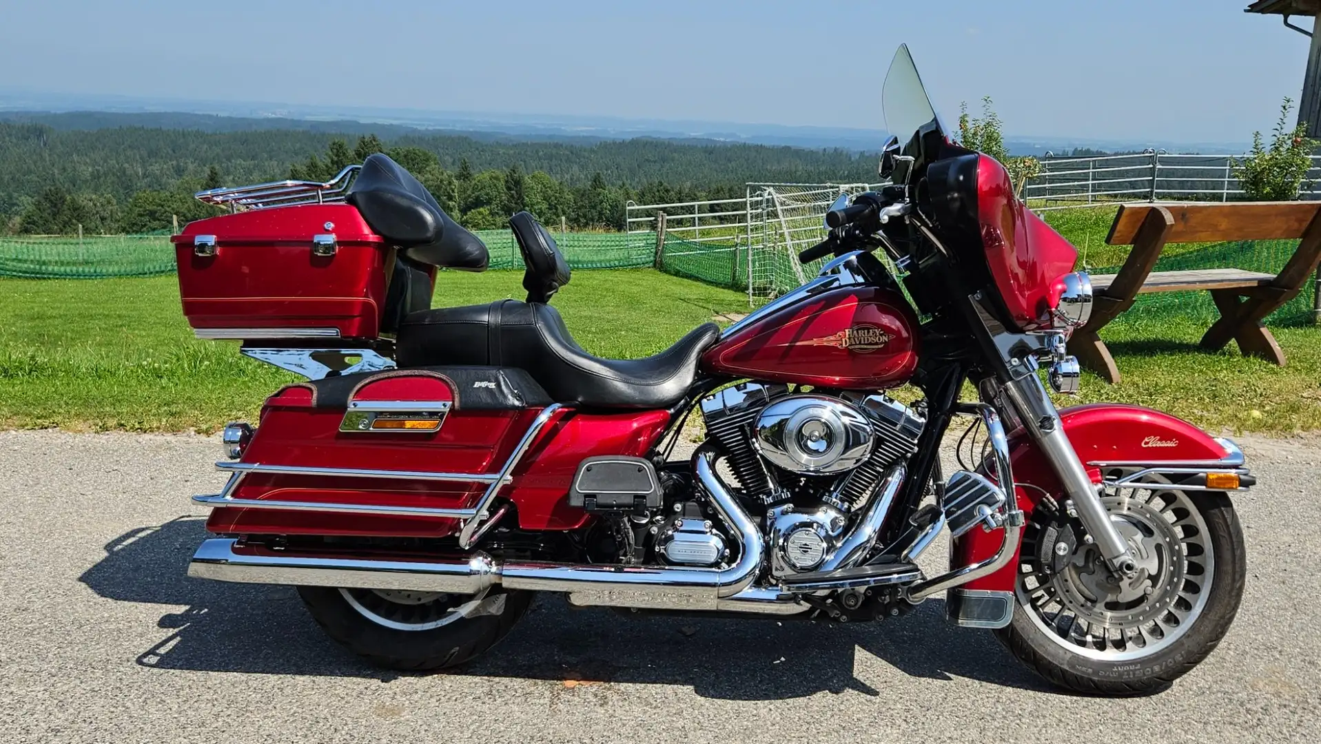 Harley-Davidson Electra Glide FLHTC Electra Glide Classic Roşu - 2