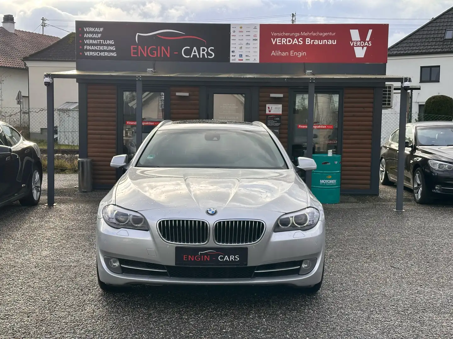 BMW 520 520d Touring Österreich-Paket Aut. Grigio - 2