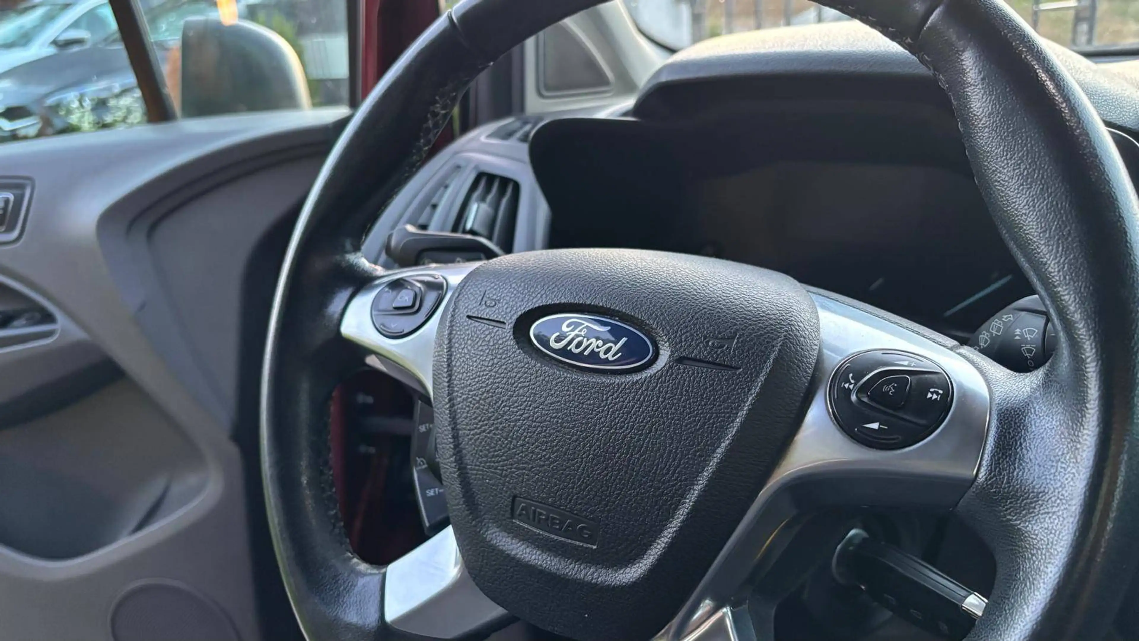 Ford Tourneo Connect Tourneo Connect 1,5 TDCi L1 *Erstbesitz*ZR neu*AHK* — photo 15