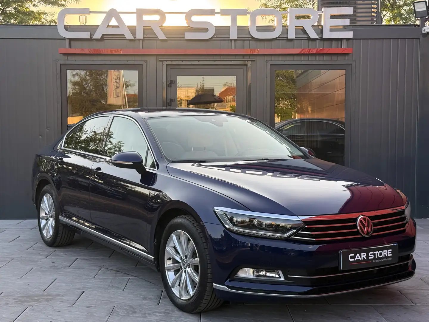 Volkswagen Passat 2.0TDI|DSG|Highline|Digital-Tacho|LED|Navi|HUD|ACC Blau - 1