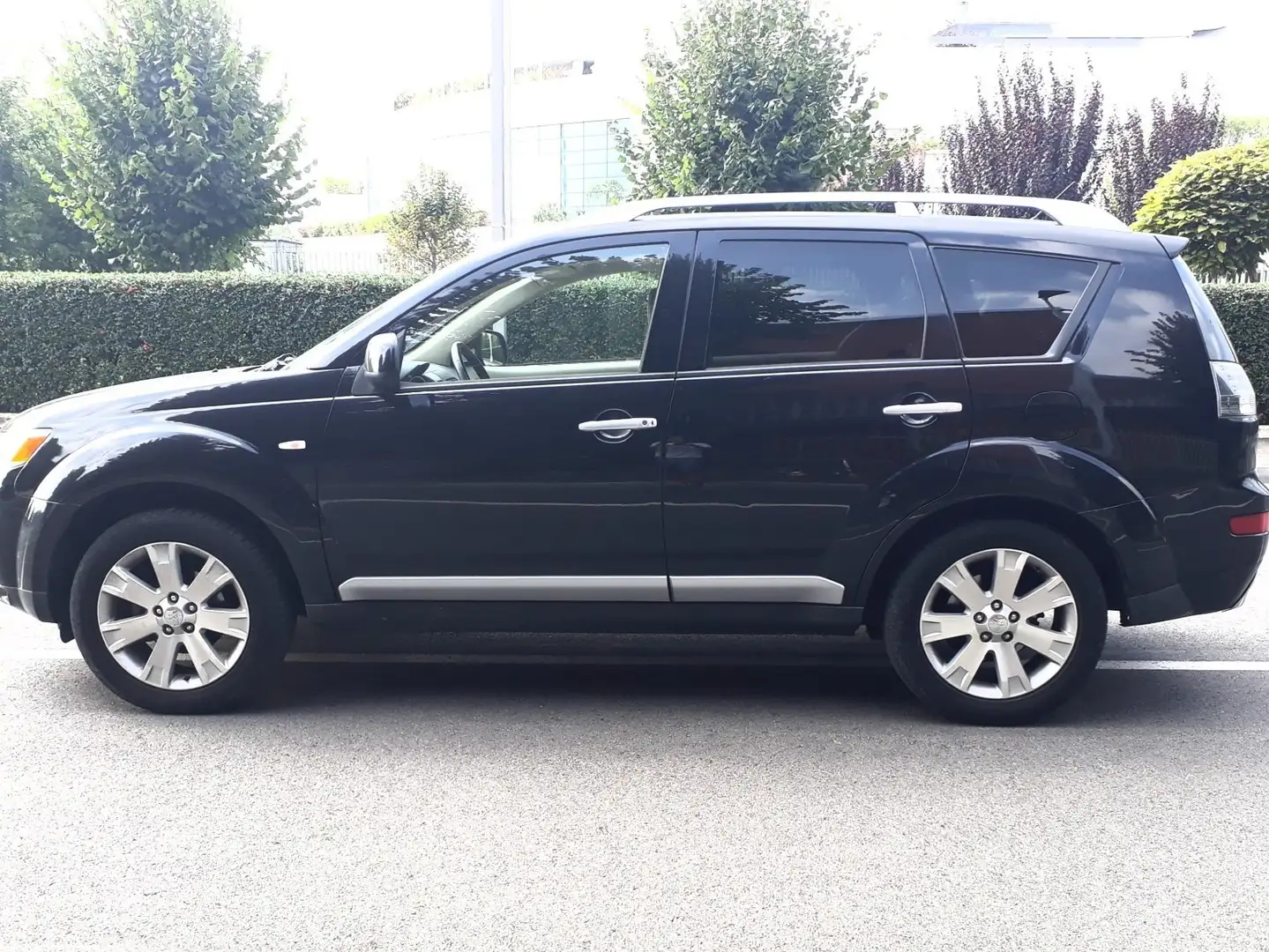 Mitsubishi Outlander 2.2 di-d Instyle 7p.ti dpf - 1