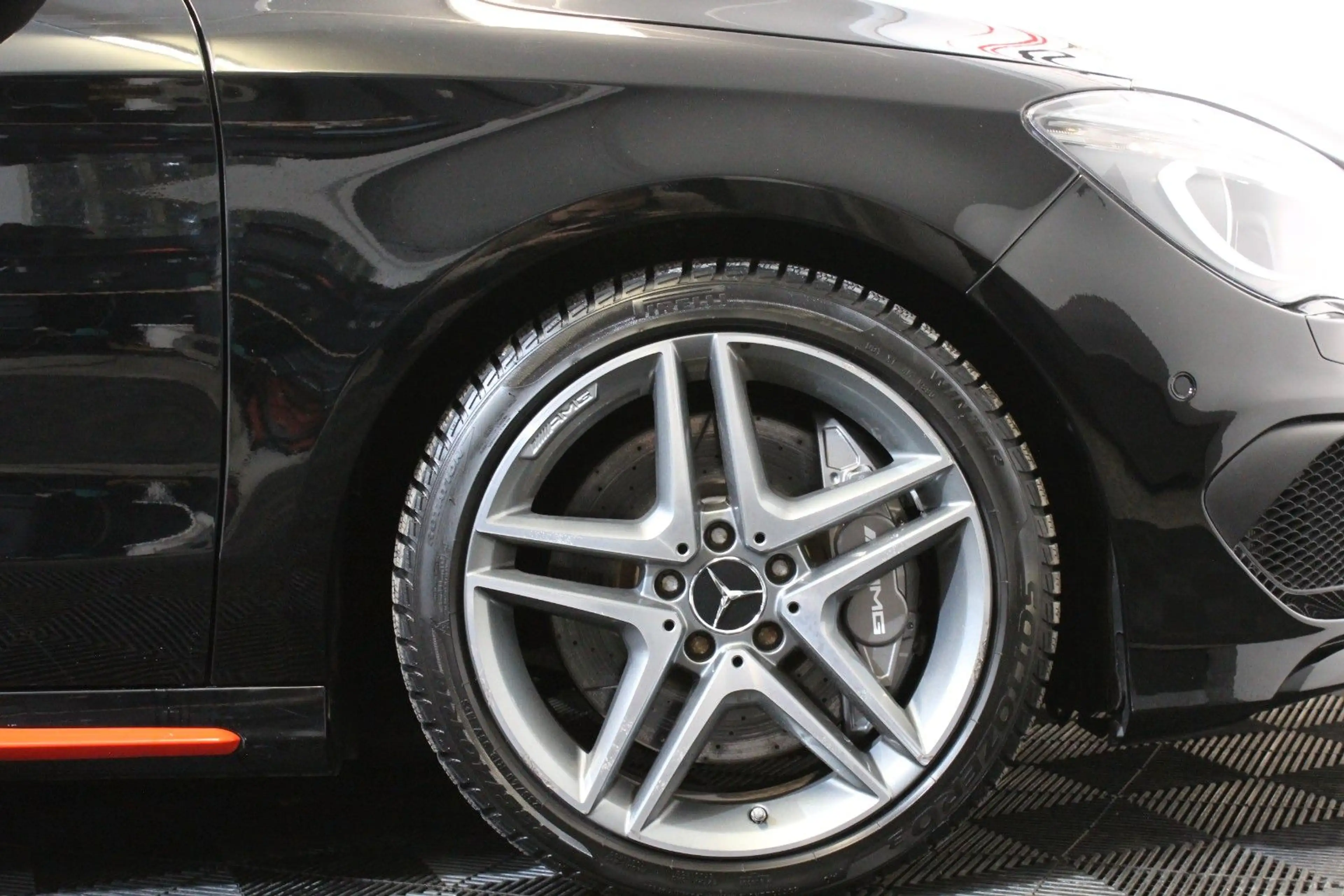 Mercedes-Benz CLA 45 AMG *4Matic*Navi*Xenon*Kamera*Dynamic Sel. — photo 32