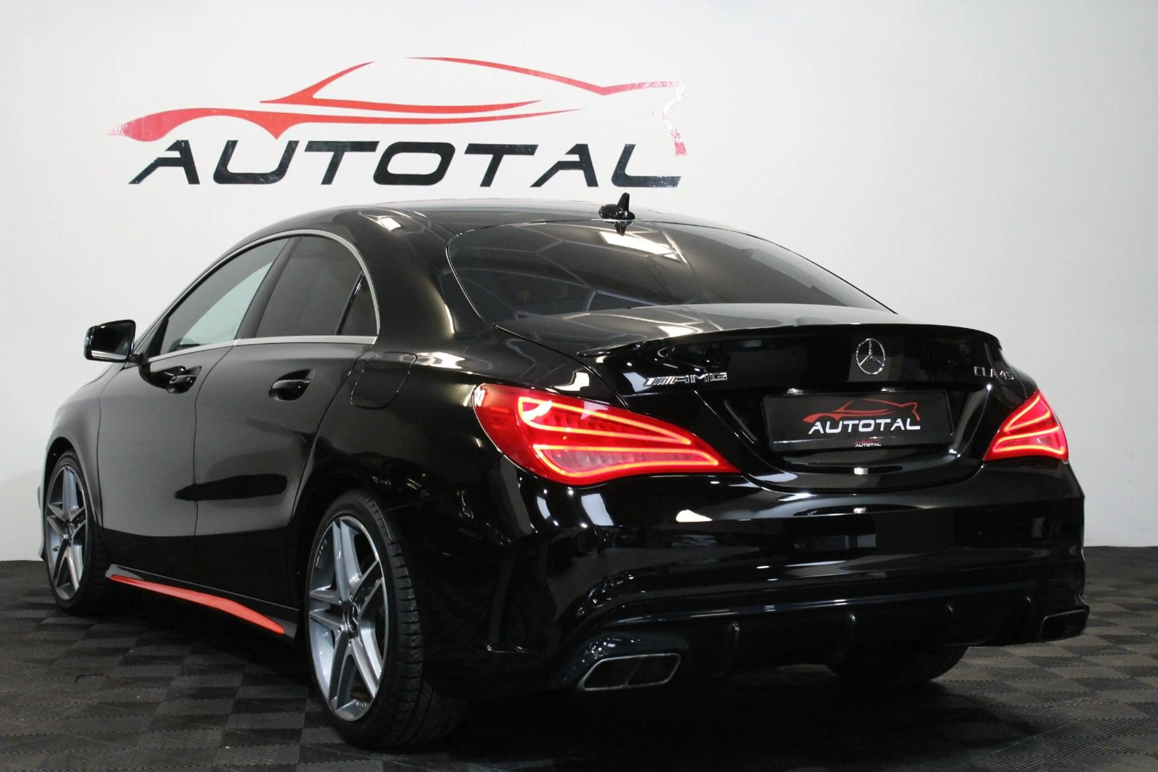 Mercedes-Benz CLA 45 AMG *4Matic*Navi*Xenon*Kamera*Dynamic Sel. — photo 15