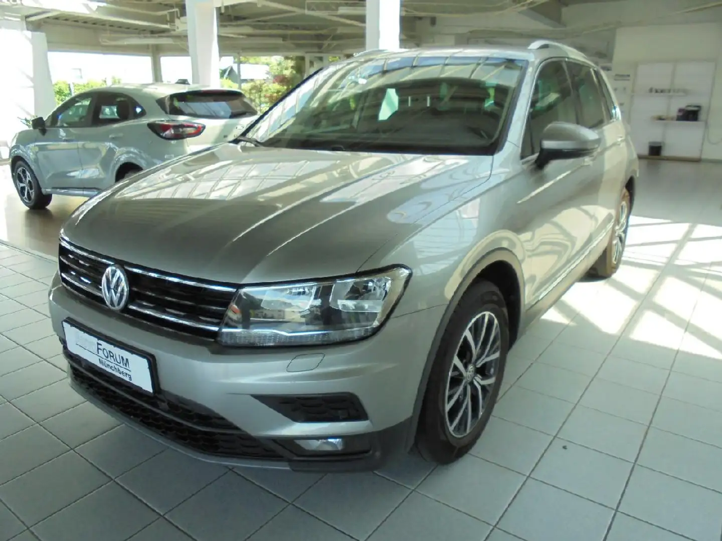Volkswagen Tiguan Comfortline BMT/Start-Stopp Grau - 1