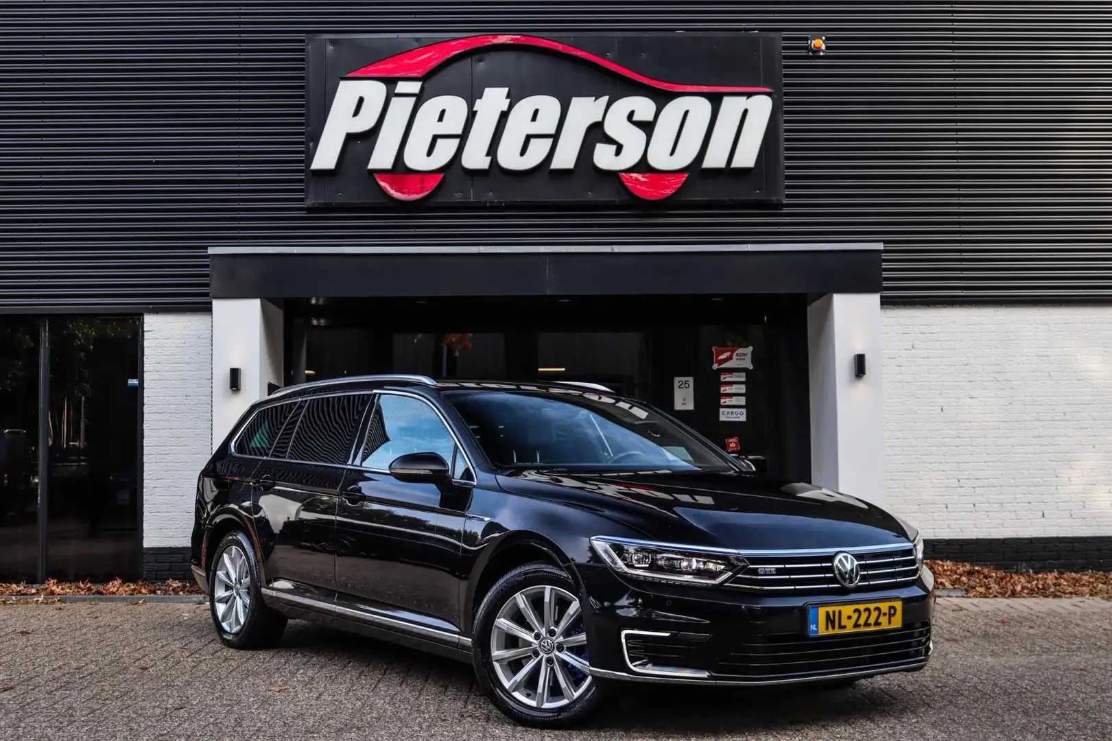 Volkswagen Passat Variant 1.4 TSI GTE Highline VIRTUAL HUD Zwart - 1