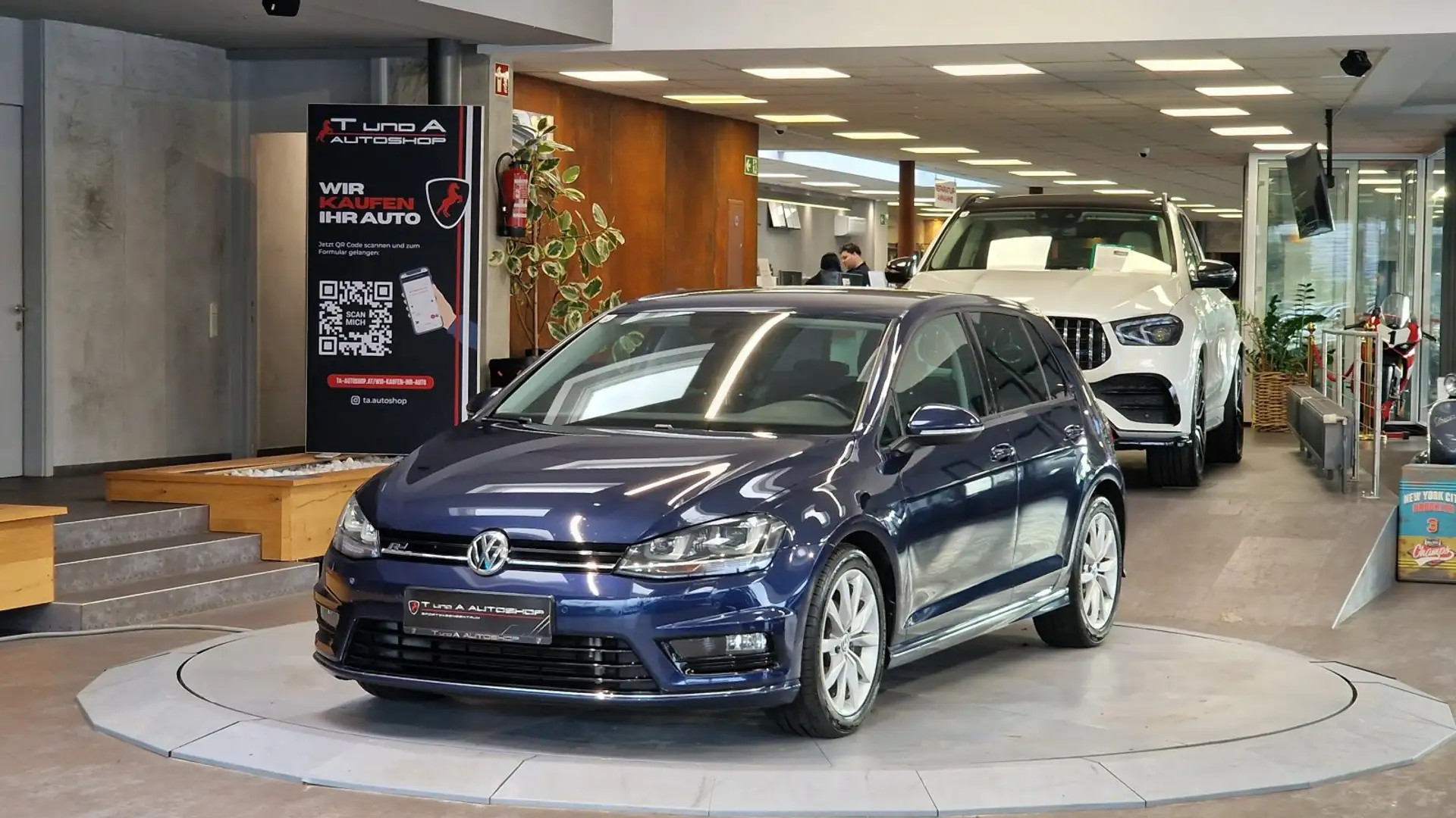 Volkswagen Golf Golf 7 1.2 TSI R-Line  *Sitzheizung*17Zoll*PDC* Blau - 1