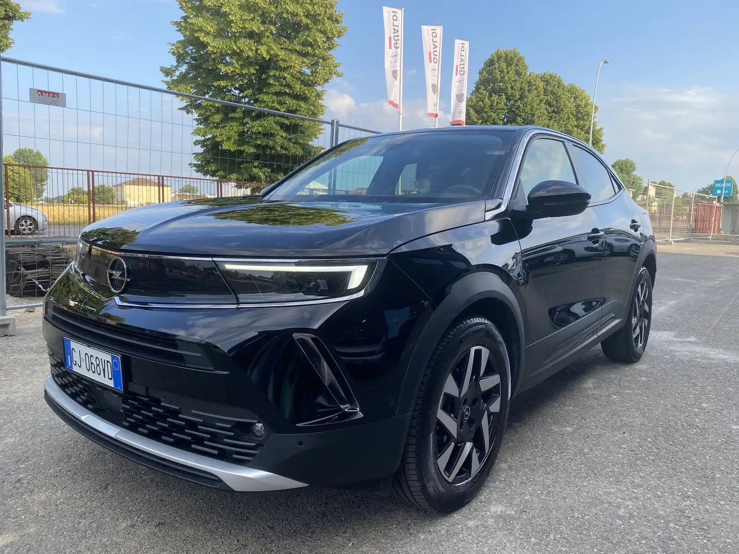 Opel Mokka 1.2 Turbo Elegance Zwart - 1