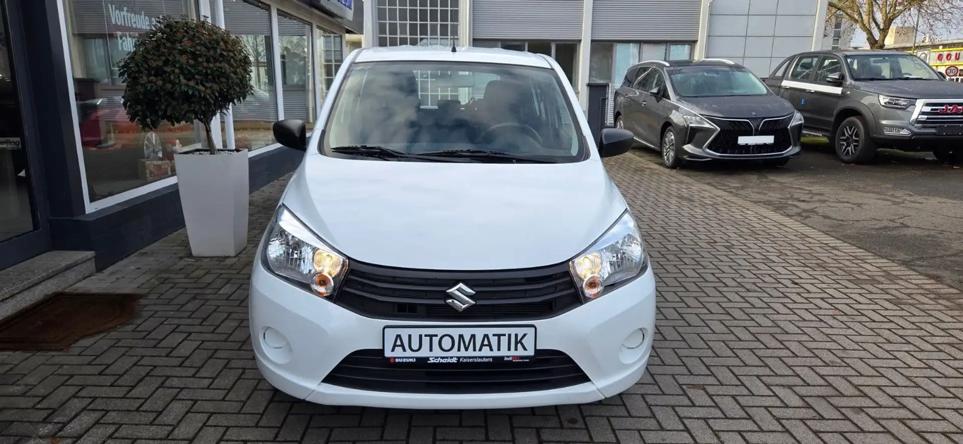 Suzuki Celerio 1.0 Club AGS Blanco - 1