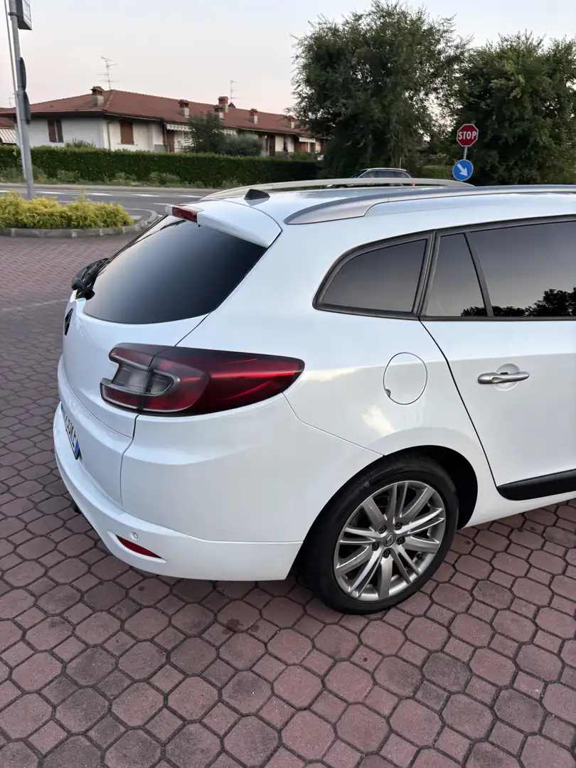 Renault Megane ENERGY dCi 110 Start & Stop Dynamique - 2
