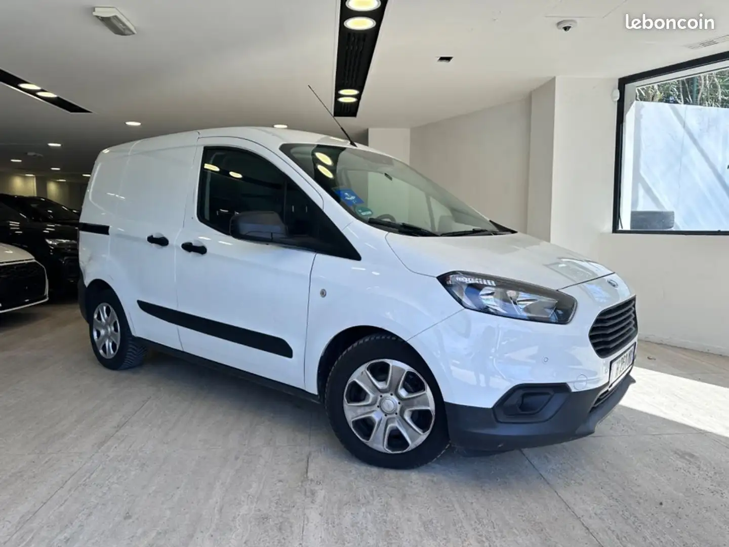 Ford Transit Courier FOURGON GN 1.0 E 100 BV6 SS TREND Garantie 12 mois dans le réseau Constructeur Blanc - 2