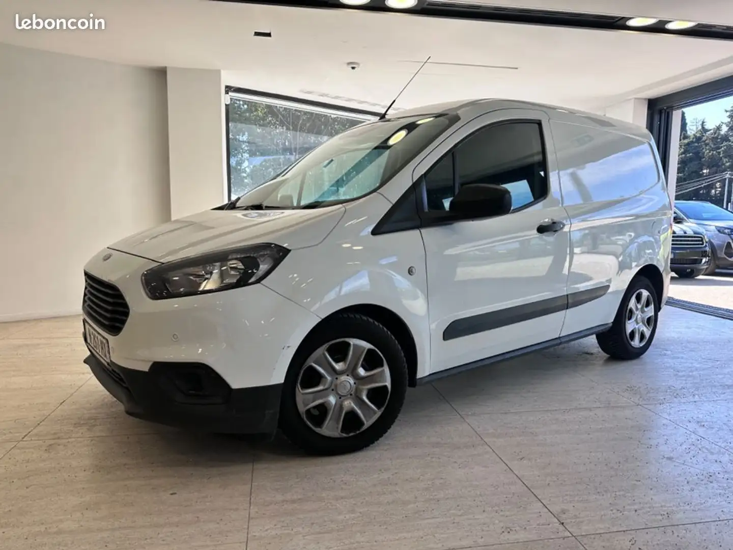 Ford Transit Courier FOURGON GN 1.0 E 100 BV6 SS TREND Garantie 12 mois dans le réseau Constructeur Blanc - 1