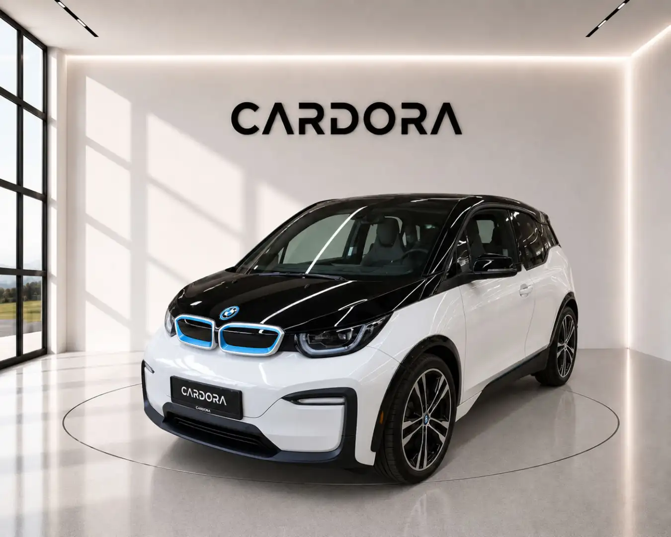 BMW i3 120Ah Sportpaket Wärmepumpe LED*NAVI*SHZ*RFK*PDC Weiß - 1