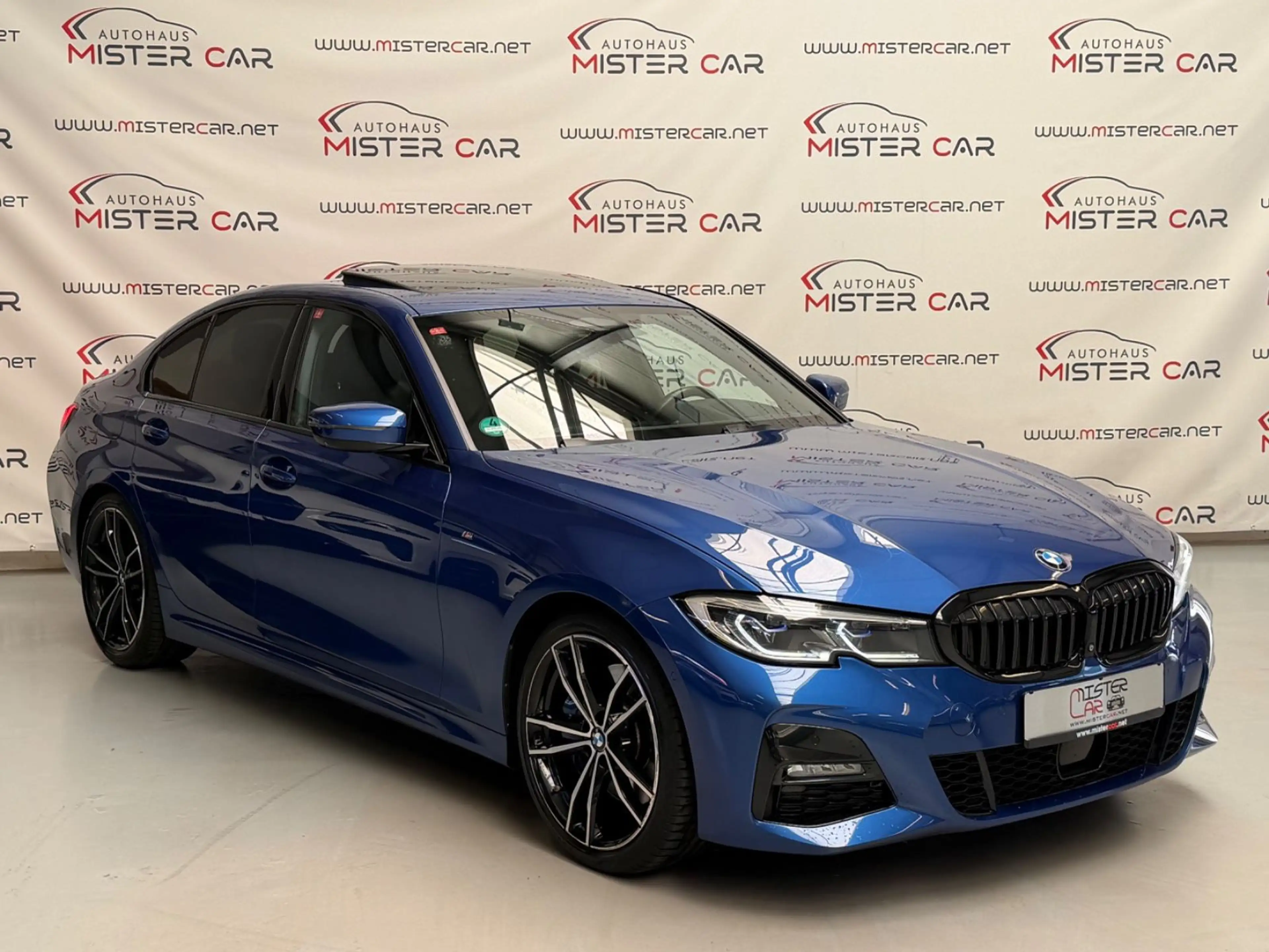 BMW 330 i M Sport LASER/STANDH/GESTIK/GSHD/HUD/360/19 — photo 4