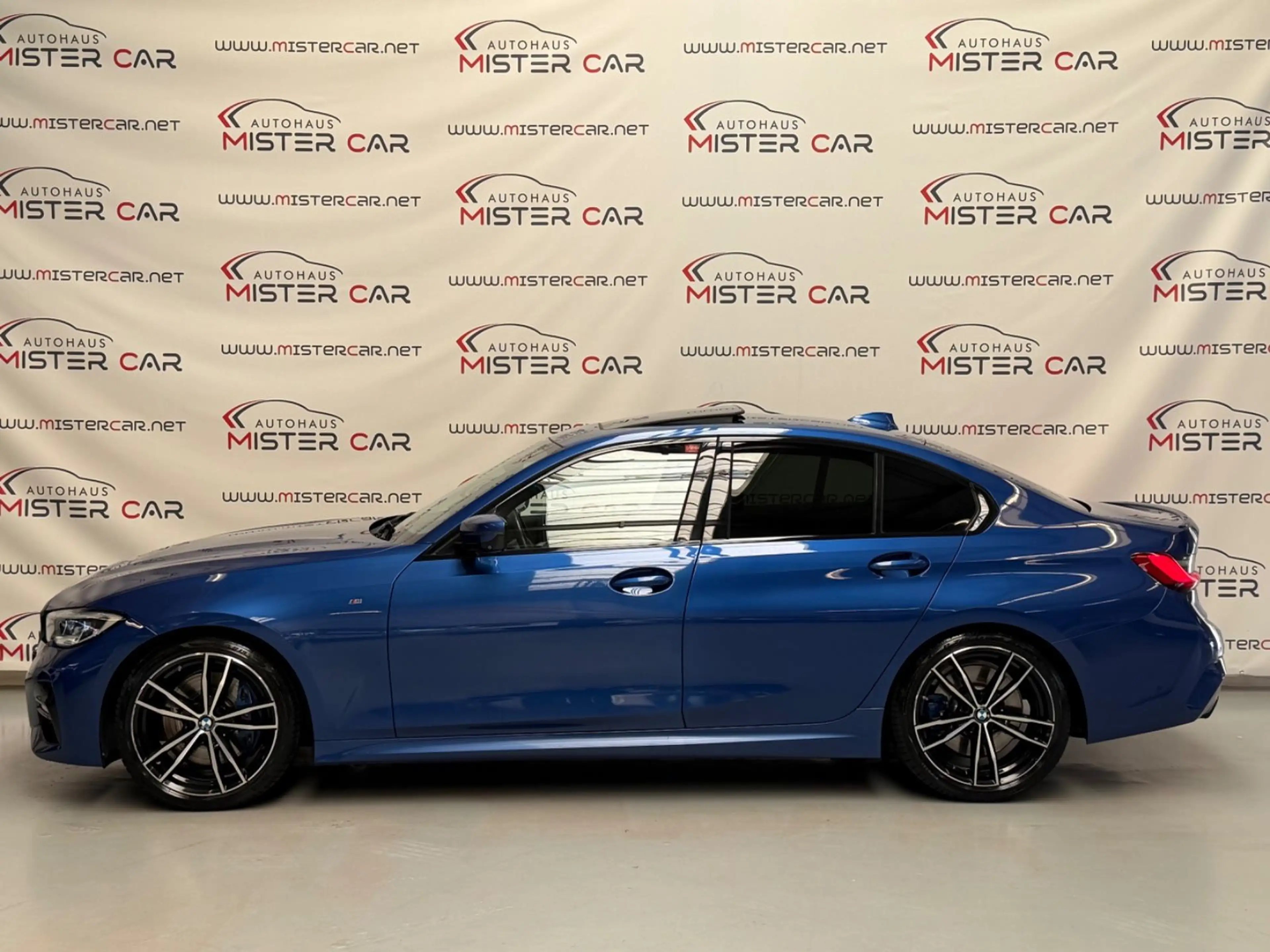 BMW 330 i M Sport LASER/STANDH/GESTIK/GSHD/HUD/360/19 — photo 2