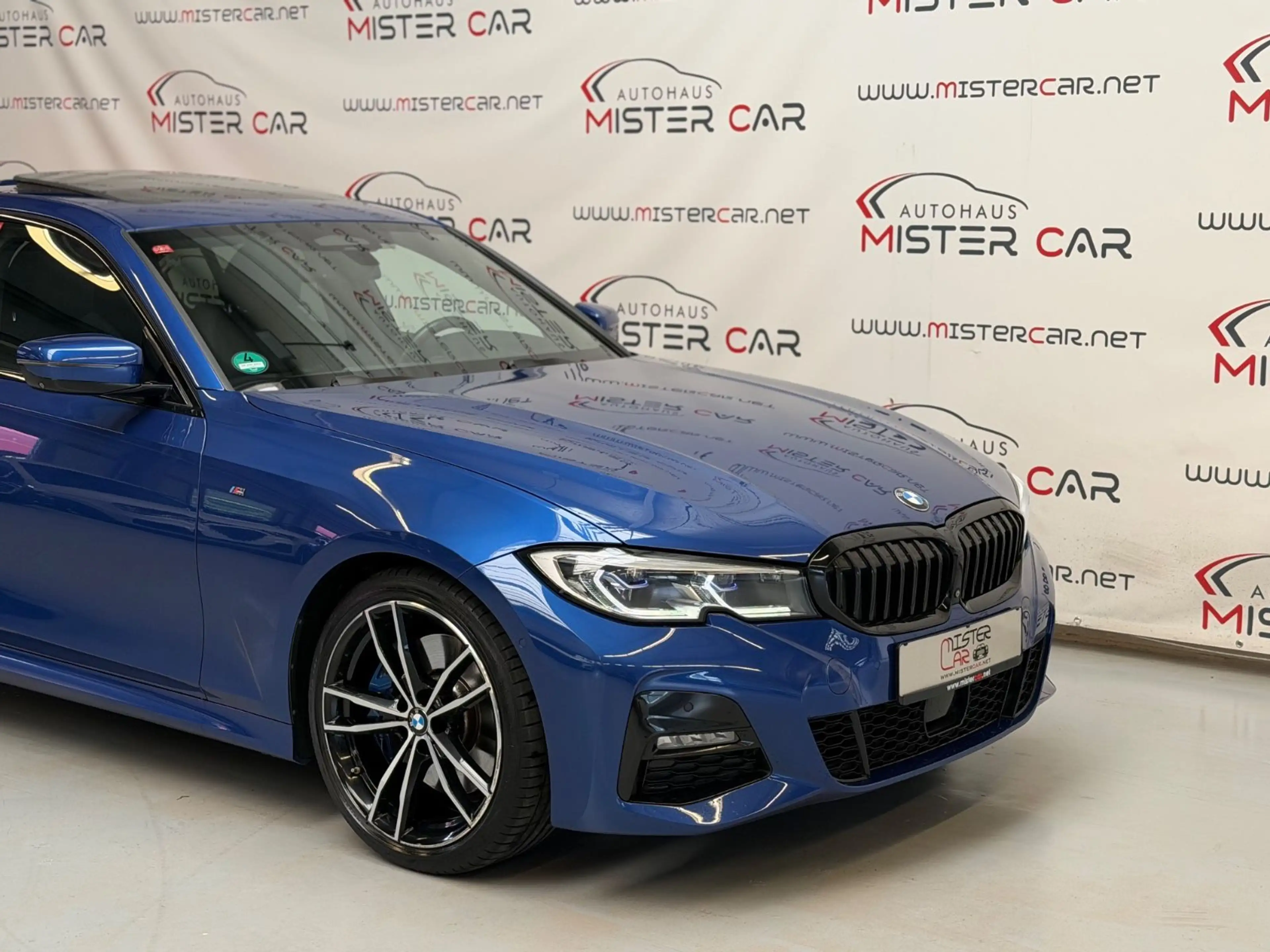 BMW 330 i M Sport LASER/STANDH/GESTIK/GSHD/HUD/360/19 — photo 7