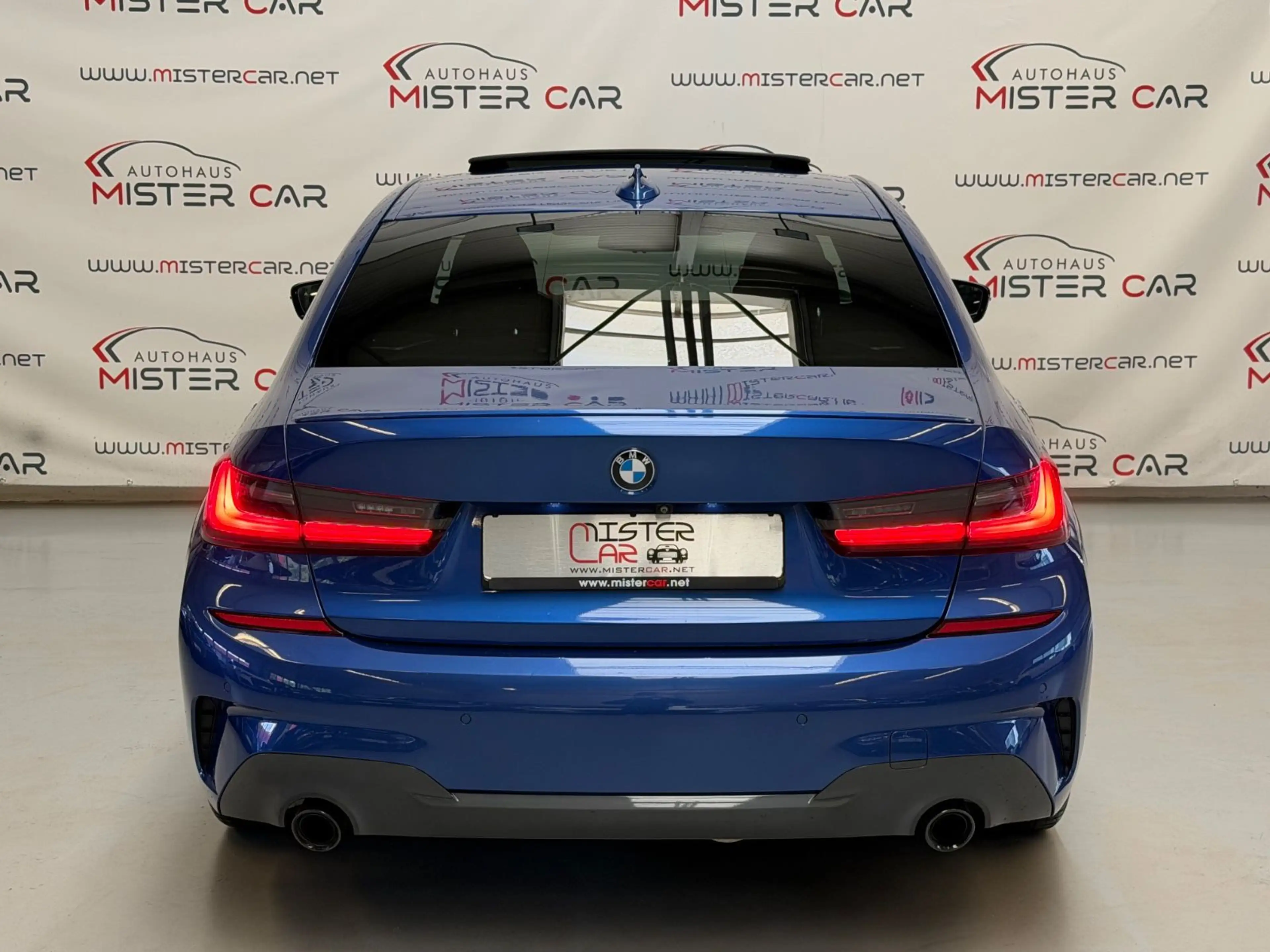 BMW 330 i M Sport LASER/STANDH/GESTIK/GSHD/HUD/360/19 — photo 9