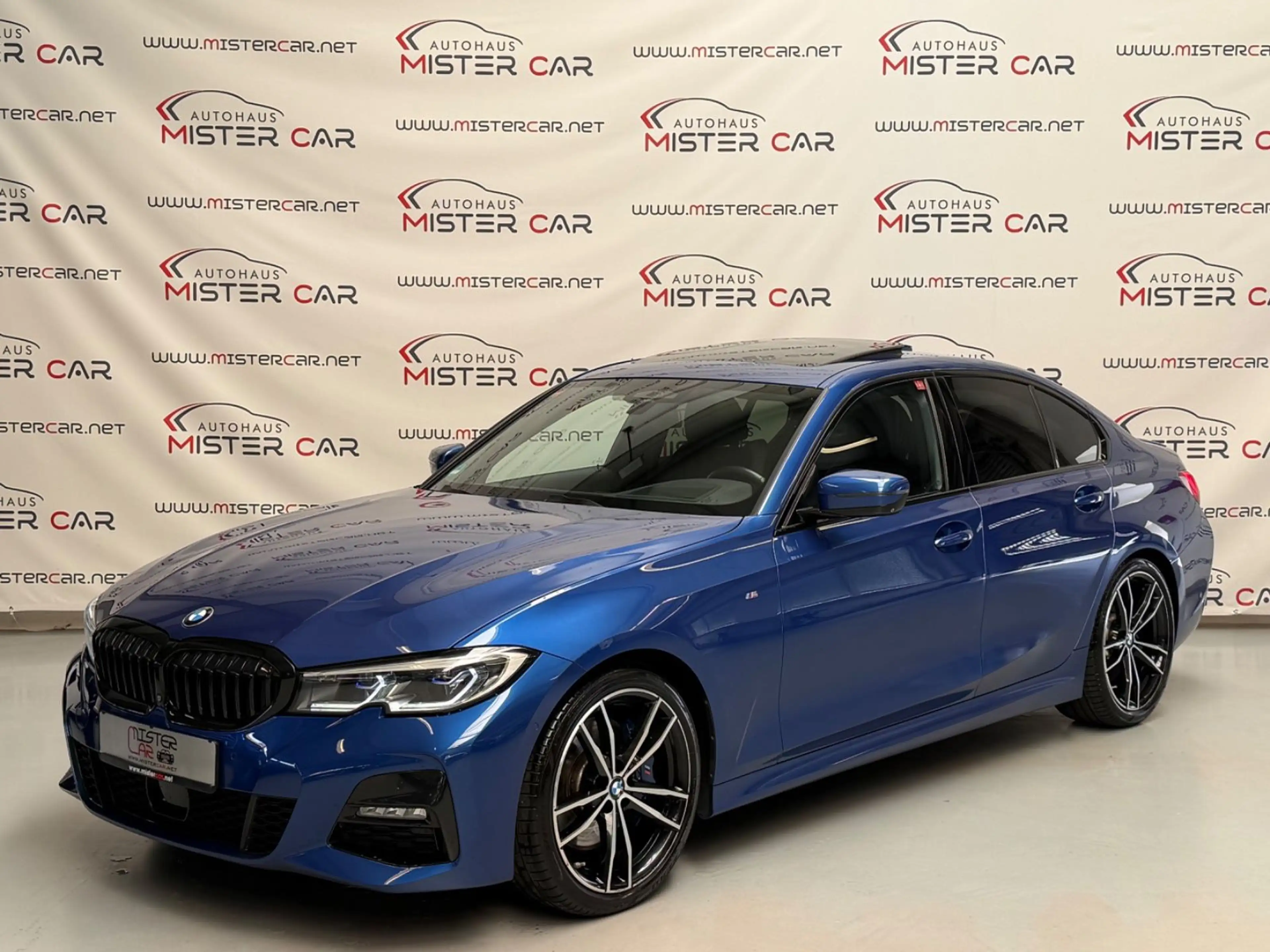 BMW 330 i M Sport LASER/STANDH/GESTIK/GSHD/HUD/360/19