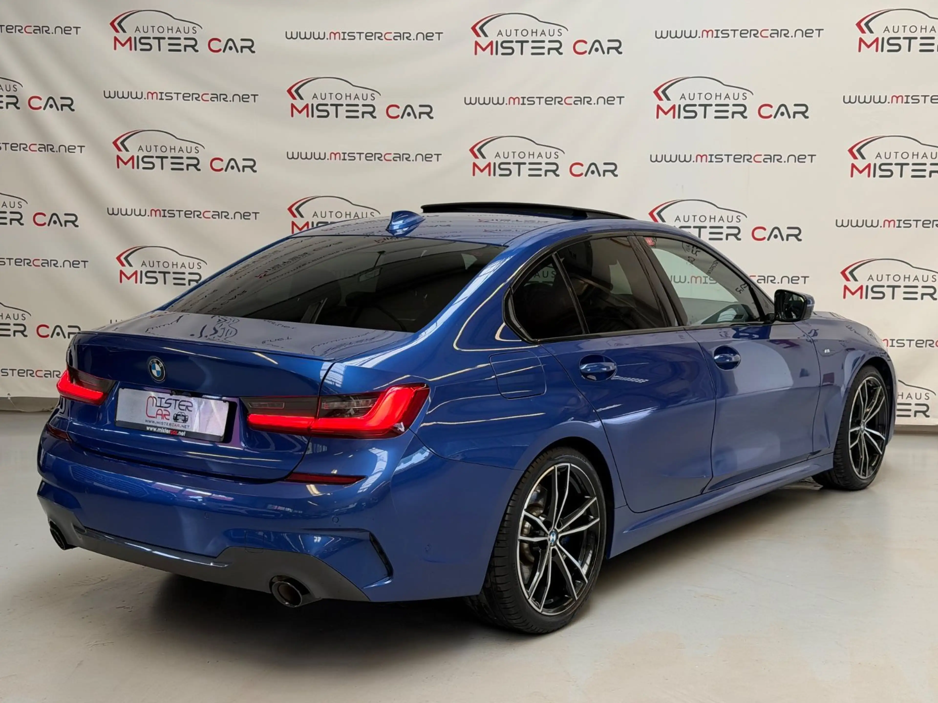 BMW 330 i M Sport LASER/STANDH/GESTIK/GSHD/HUD/360/19 — photo 8