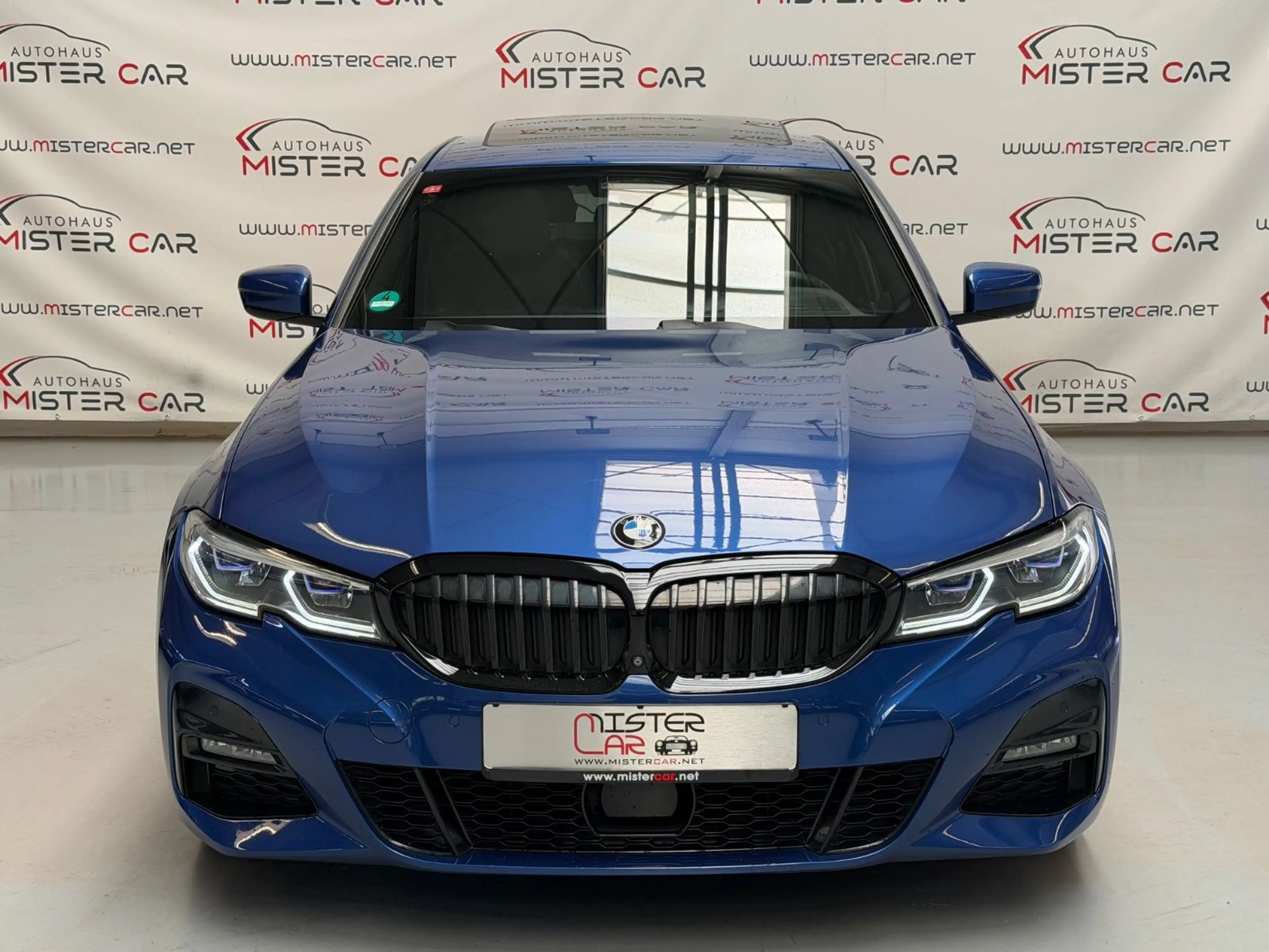 BMW 330 i M Sport LASER/STANDH/GESTIK/GSHD/HUD/360/19 — photo 10