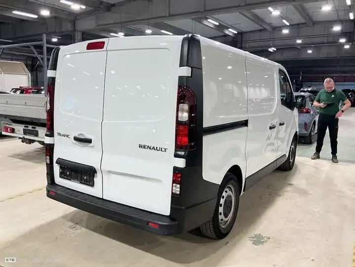 Renault Trafic 2021, foto 20