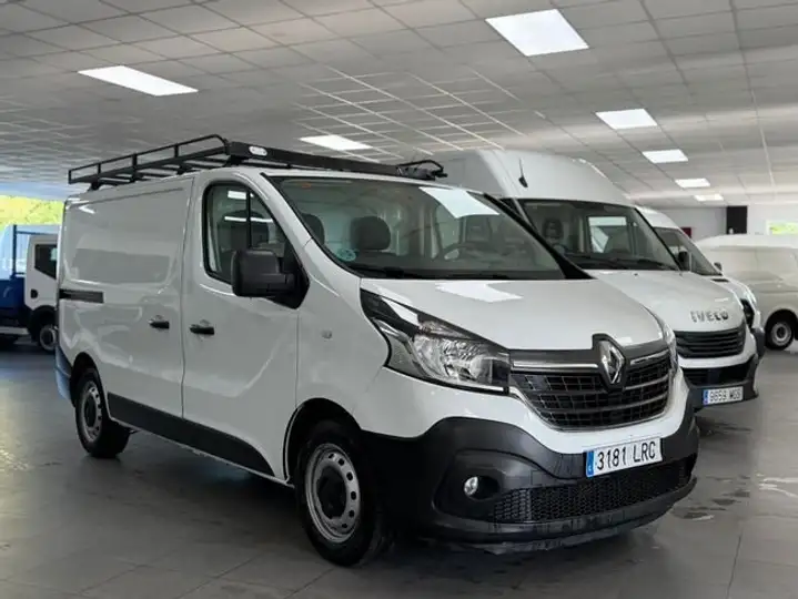 Renault Trafic 2021, foto 12