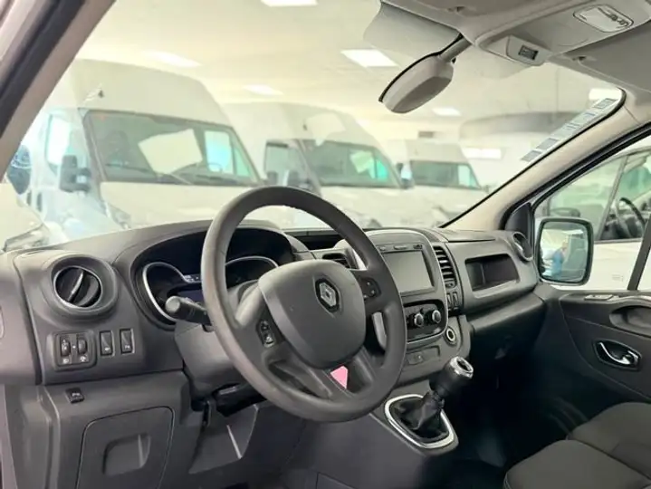 Renault Trafic 2021, foto 28