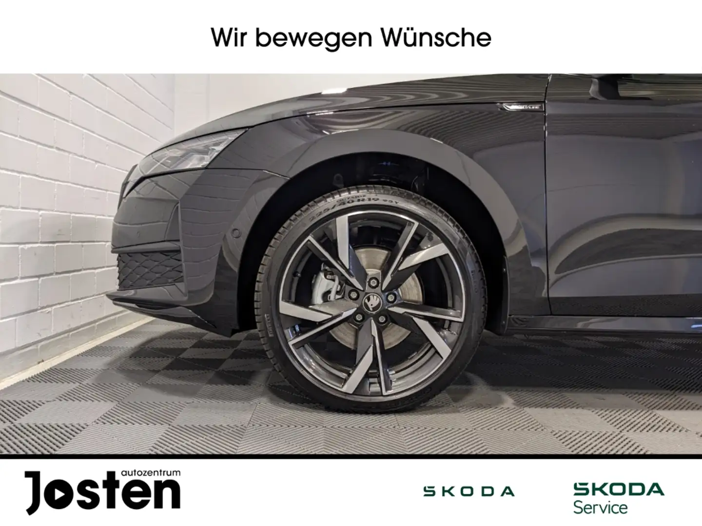 Skoda Octavia Combi Sportline 1.5TSI DCC Matrix-LED AHK Canton Zwart - 2