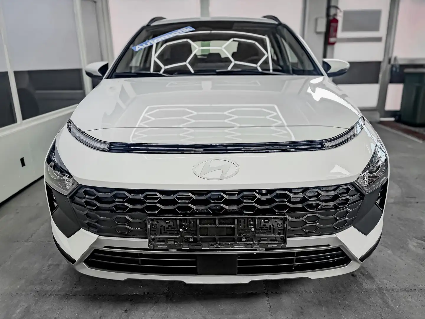 Hyundai BAYON LIFE DCT NAVI RFK TEMPOMAT 1.0 T-GDi DCT 66,2kW... Weiß - 2