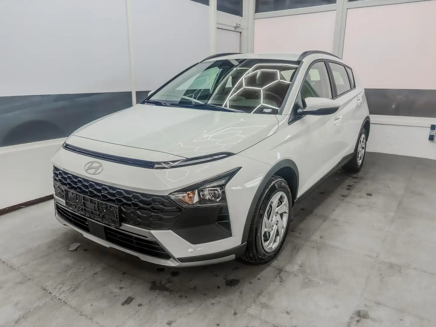Hyundai BAYON LIFE DCT NAVI RFK TEMPOMAT 1.0 T-GDi DCT 66,2kW... Weiß - 1