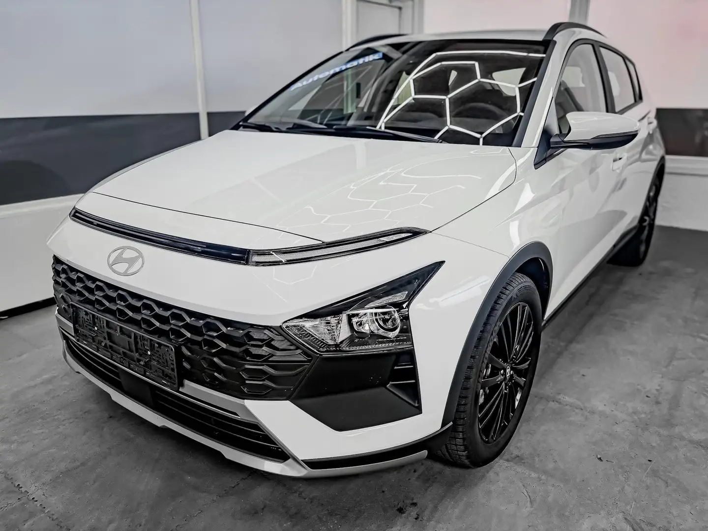 Hyundai BAYON LIFE DCT NAVI RFK TEMPOMAT 1.0 T-GDi DCT 66,2kW... Weiß - 1