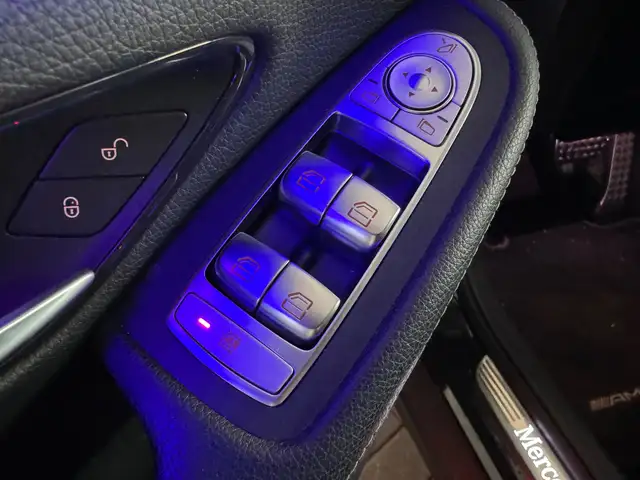 Mercedes-Benz GLC view 15