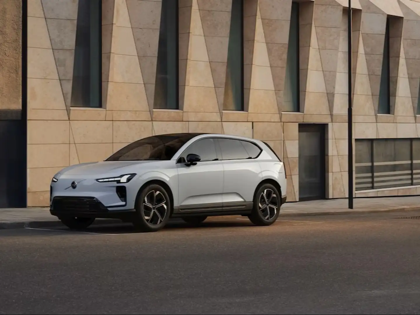 Volvo EX60 P10 AWD Electric P10 AWD Electric Weiß - 2