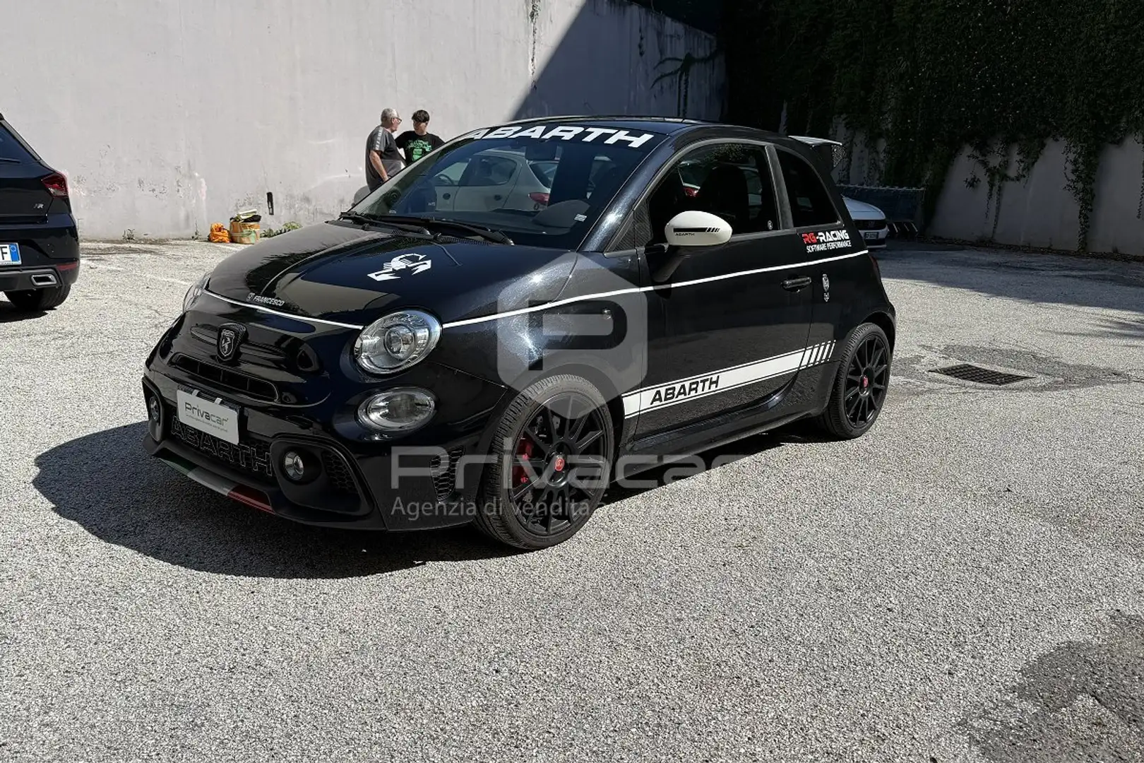 Abarth 595 595 1.4 Turbo T-Jet 180 CV Esseesse Nero - 1