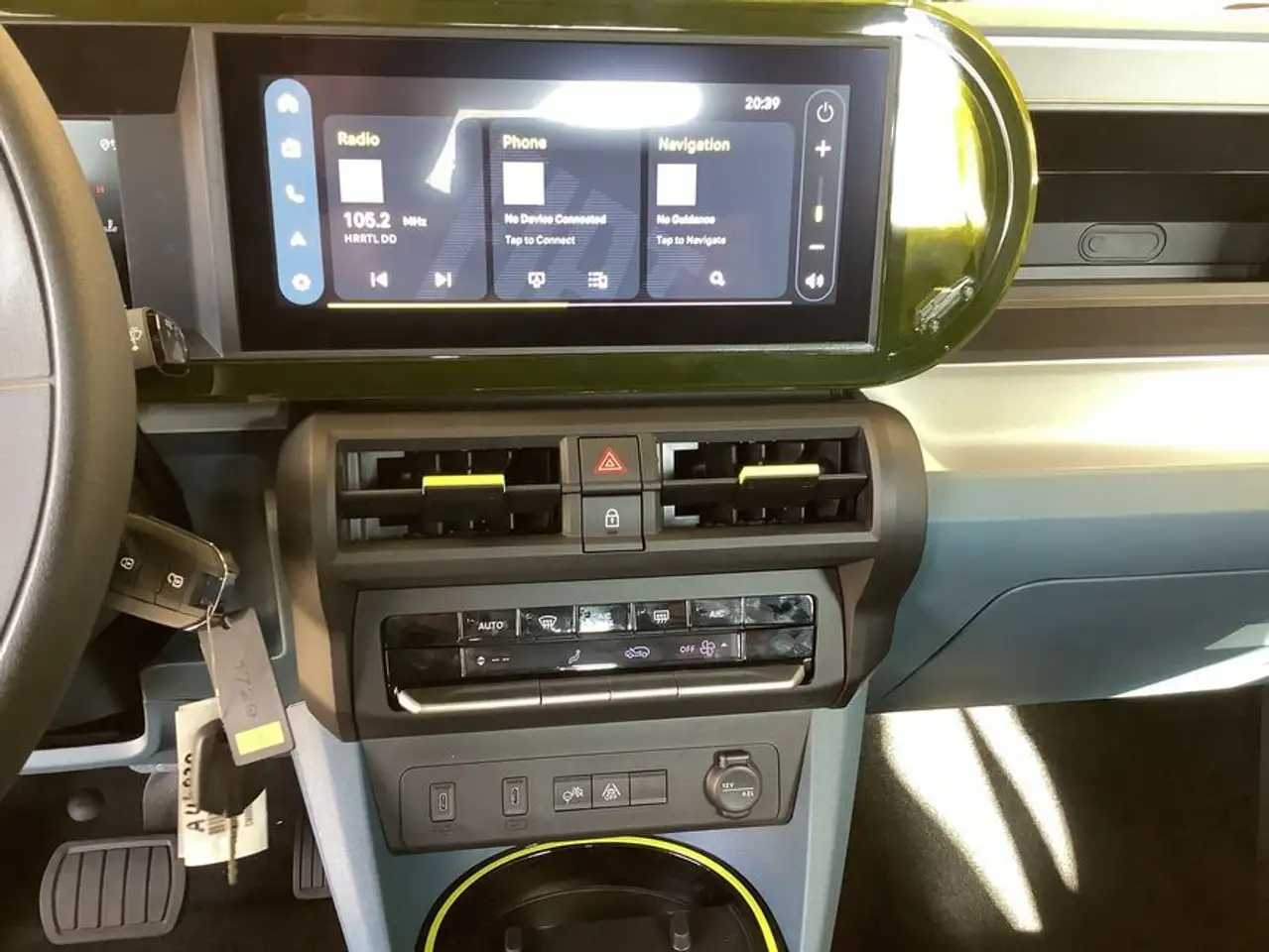 Fiat Grande Panda Hybrid 1.2 eDCT Navi ,Cam,Business 14