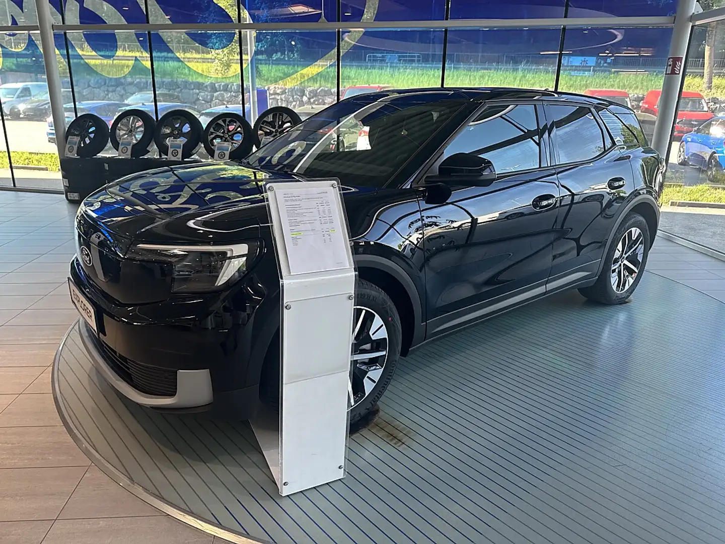 Ford Explorer Elektro 77kWh Select Schwarz - 2