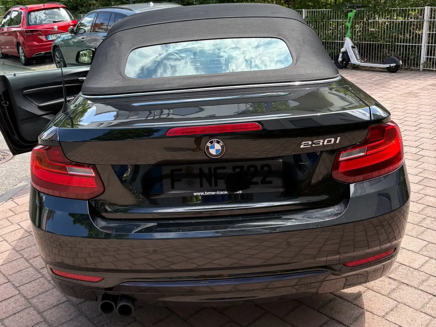BMW 230 230i Cabrio Aut. Sport Line Zwart - 2
