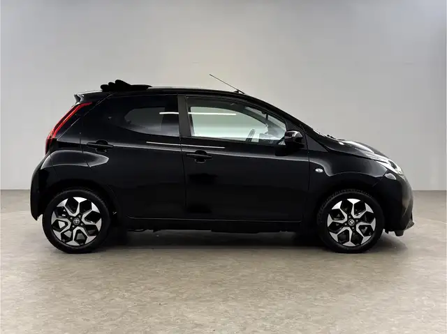 Toyota Aygo view 10