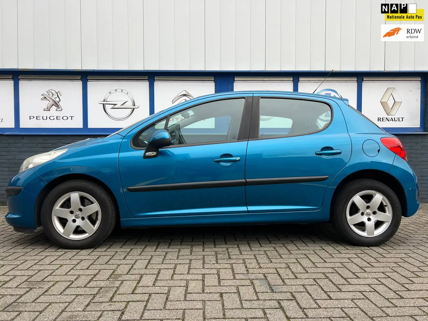 Peugeot 207 1.4 VTi Cool 'n Blue 2008 135000km 2995eu Blauw - 1