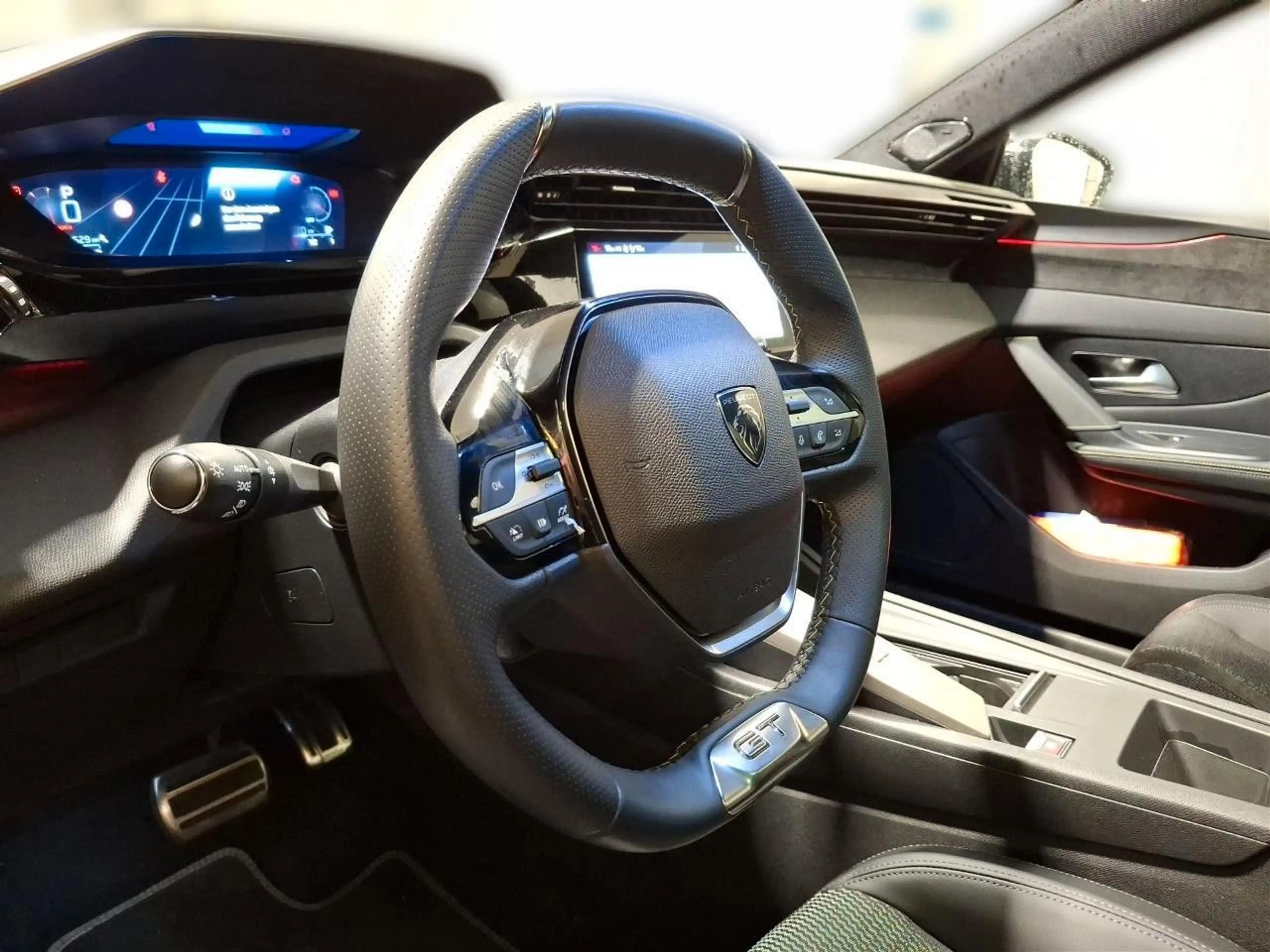 Peugeot 408 Hybrid GT 145 PS 6G-DSG *SURROUNDING-PACKET* — photo 12