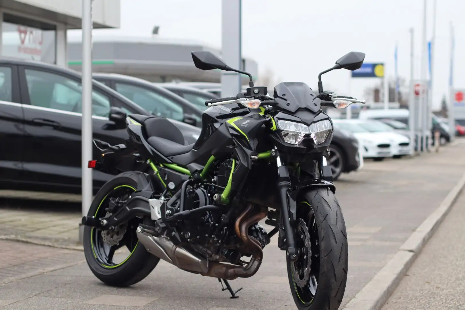 Kawasaki Z 650 tiefergelegt Negru - 1