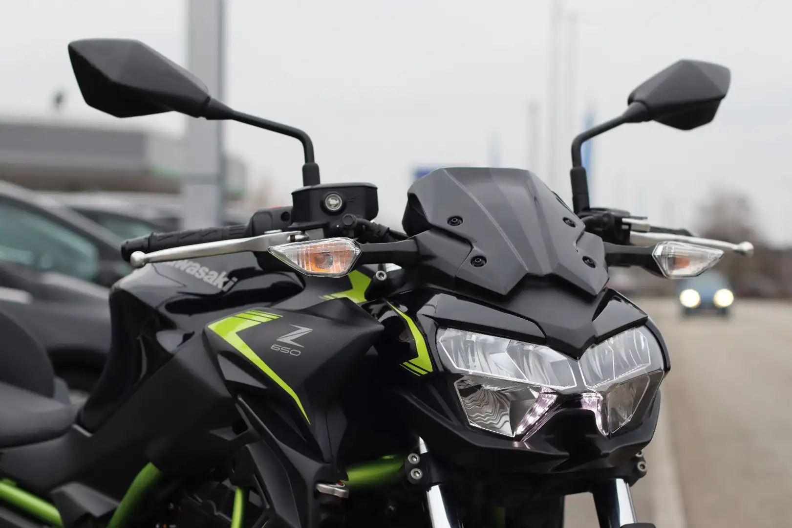 Kawasaki Z 650 tiefergelegt Negru - 2
