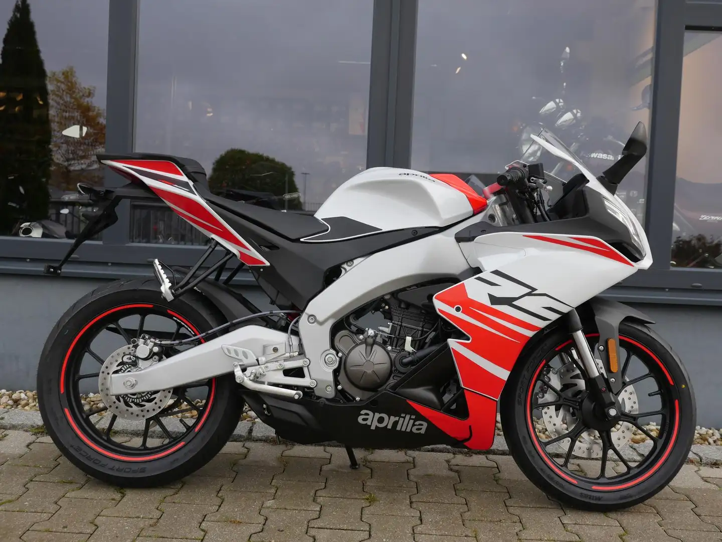 Aprilia RS 125 / Replica - mehrere Farben - Lager - 2