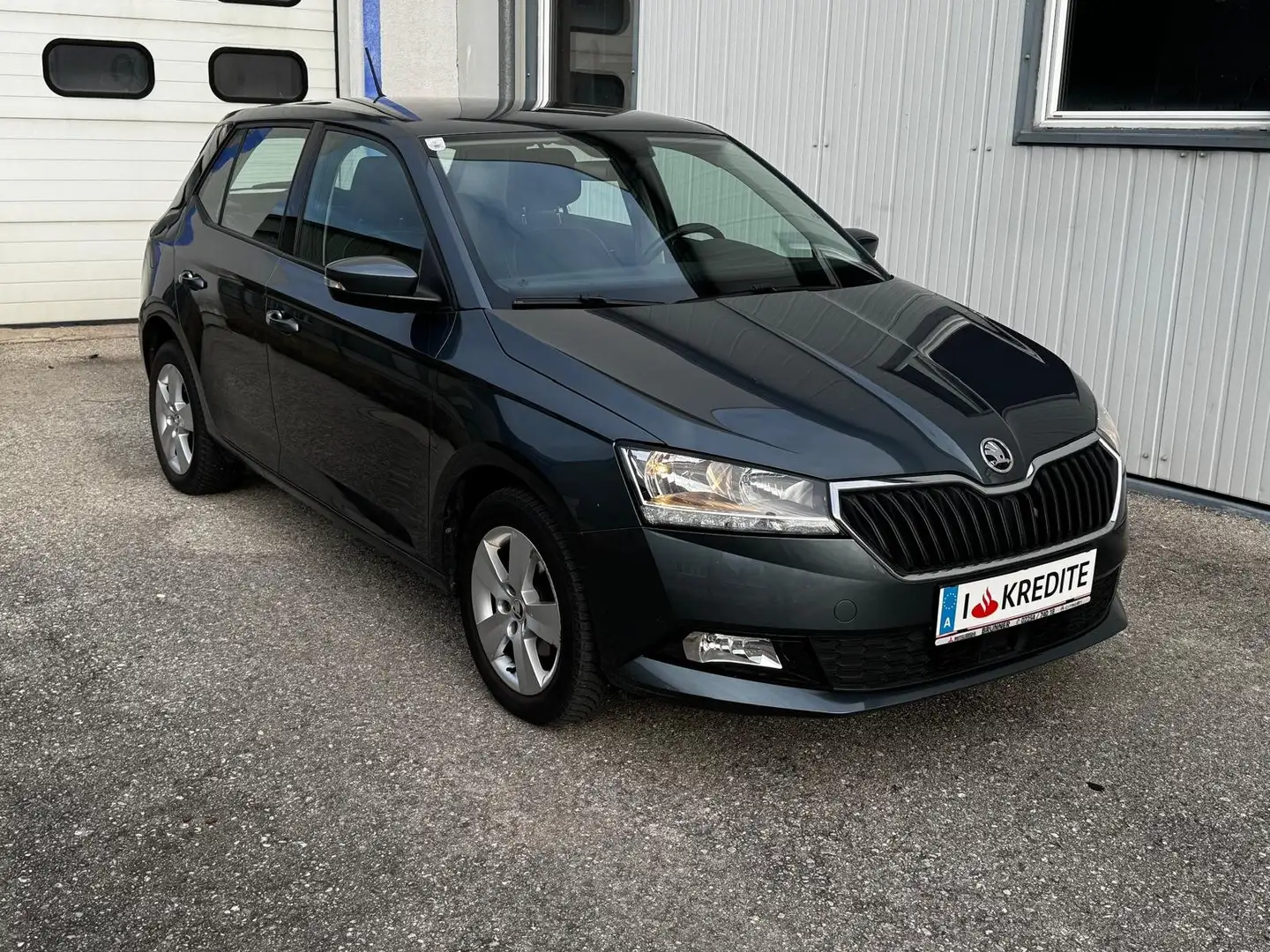 Skoda Fabia Fabia Ambition 1,0 TSI Ambition Grau - 1