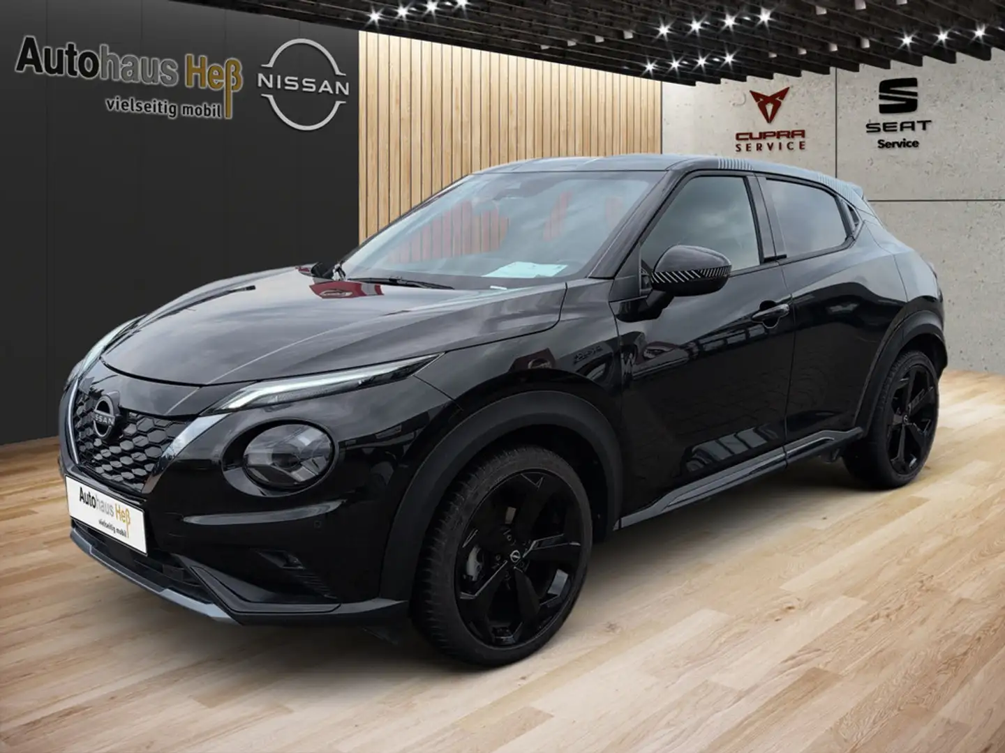 Nissan Juke 1.6 Hybrid Premiere Edition Schwarz - 1