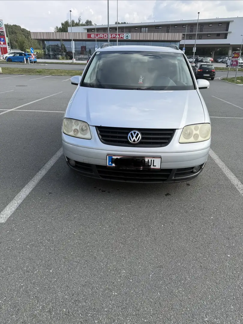 Volkswagen Touran 1,9 TDI DSG Silber - 2