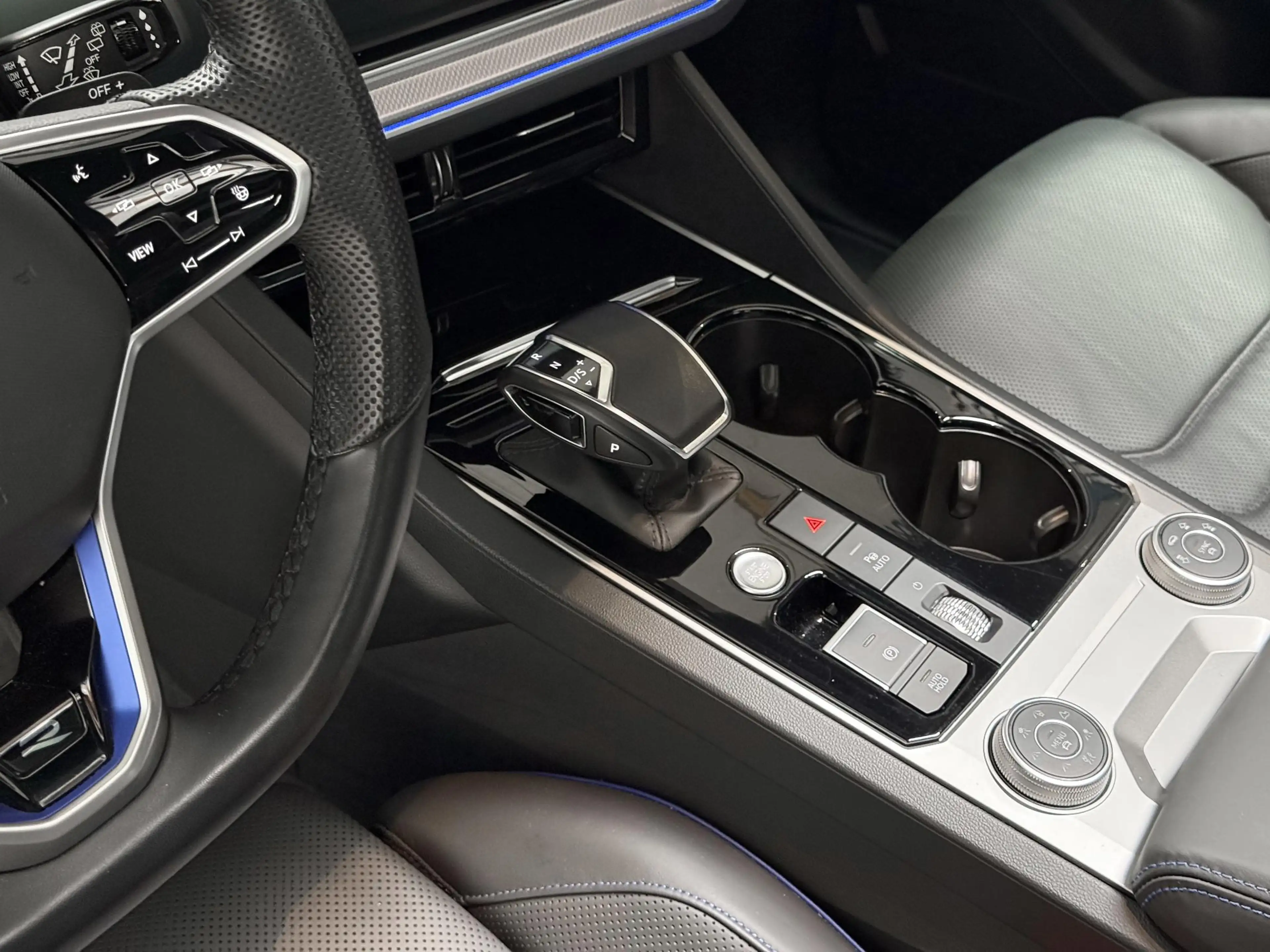 Volkswagen Touareg 3.0 TSi 4MOTION R LINE - PANORAMADAK - TREKHAAK - — photo 13